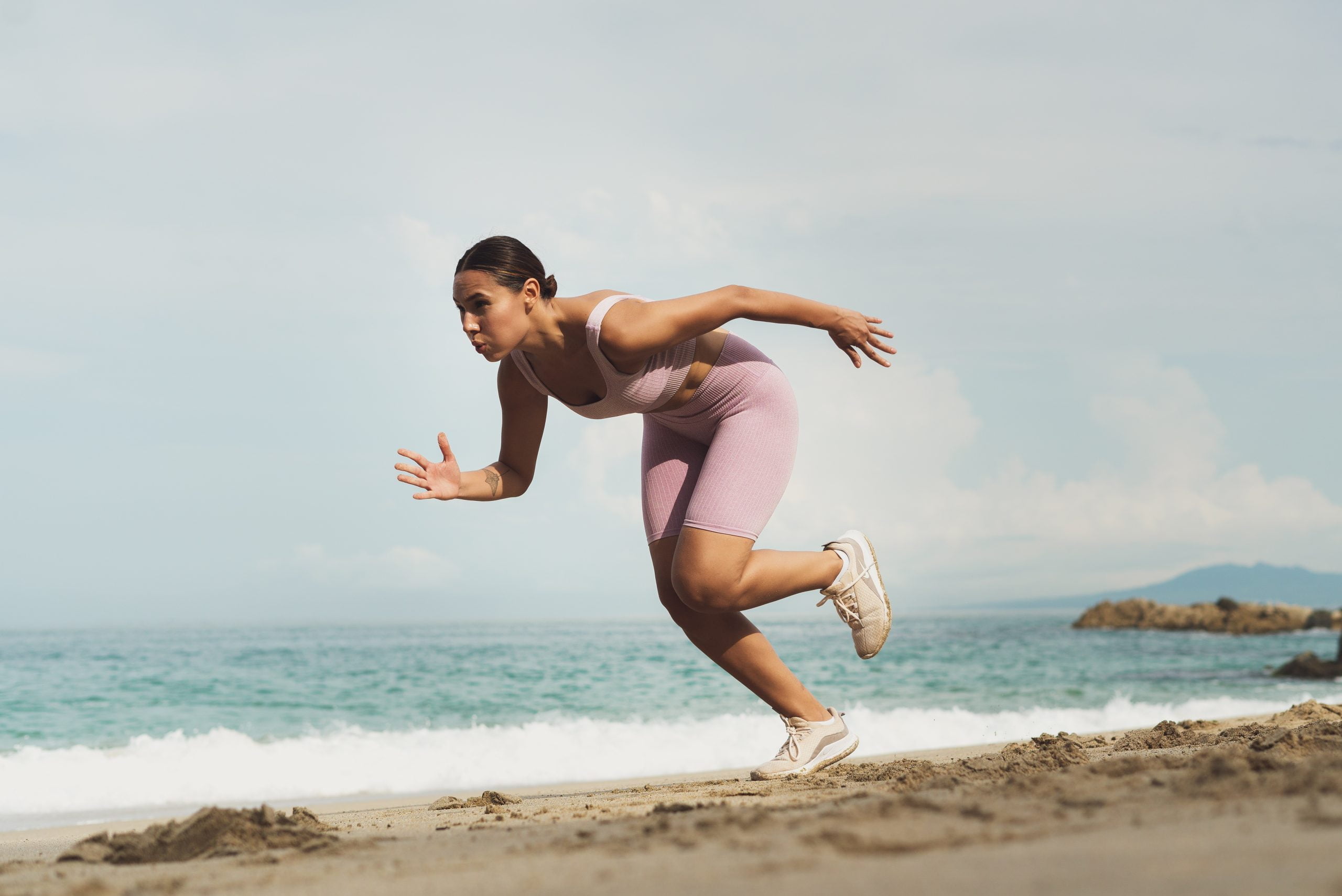 monitoring weather - fit trainers